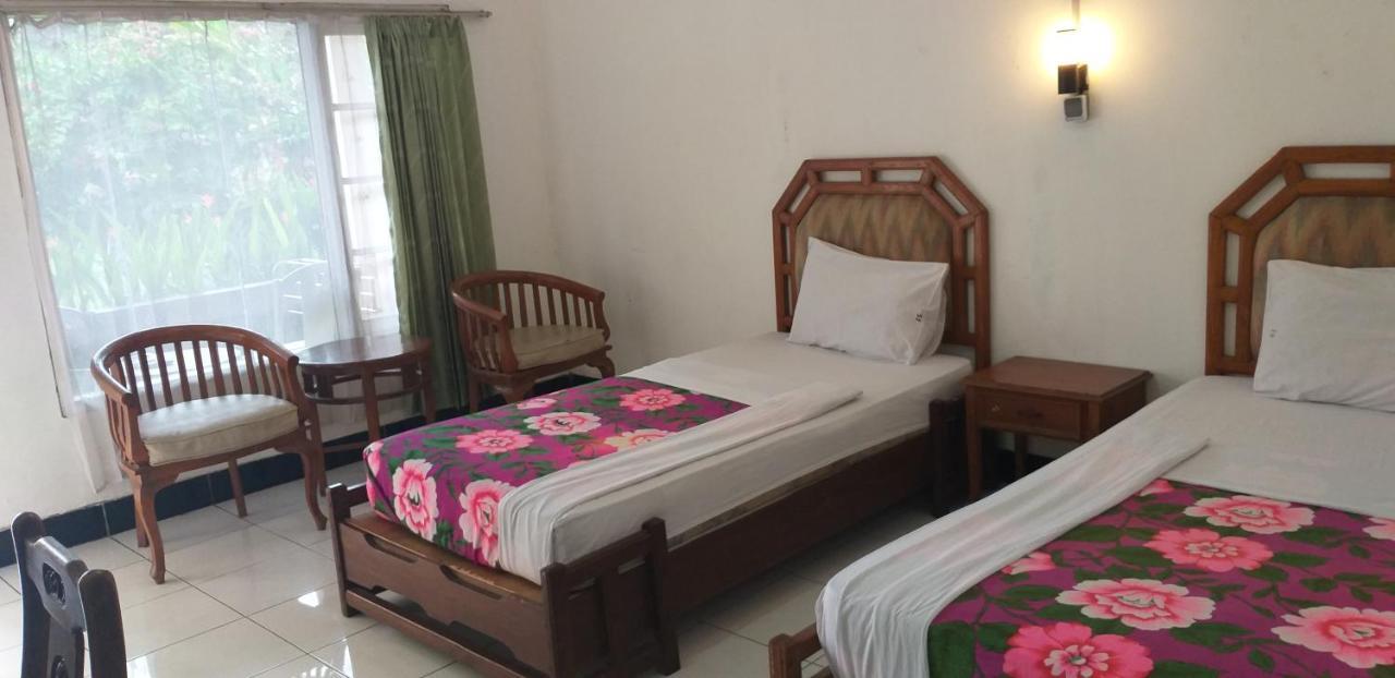 Intan Hotel Purwakarta Exteriér fotografie