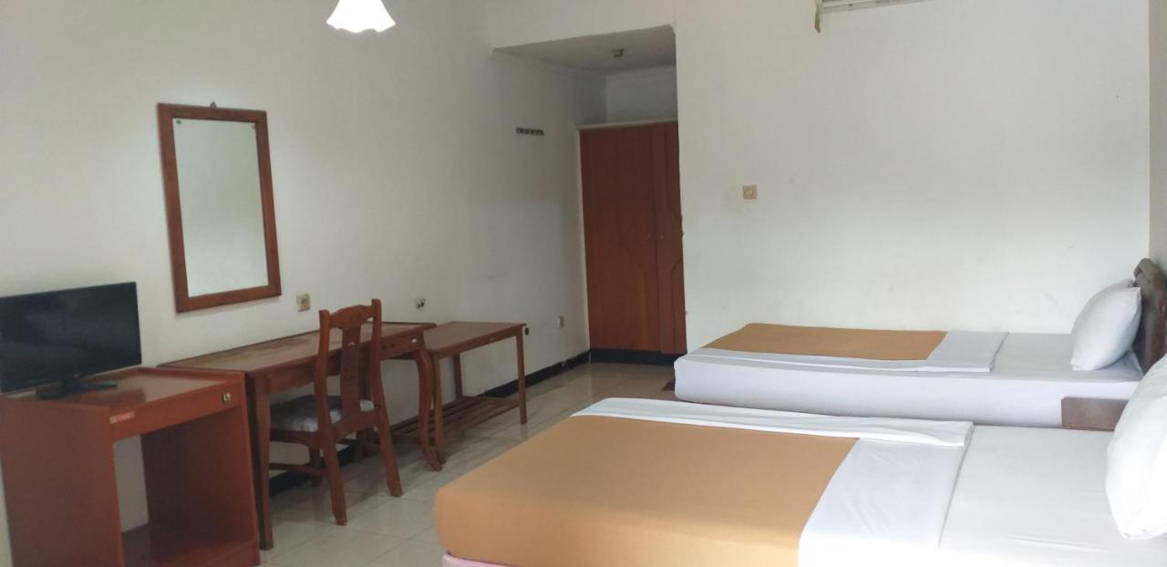 Intan Hotel Purwakarta Exteriér fotografie