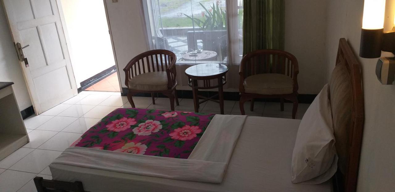Intan Hotel Purwakarta Exteriér fotografie