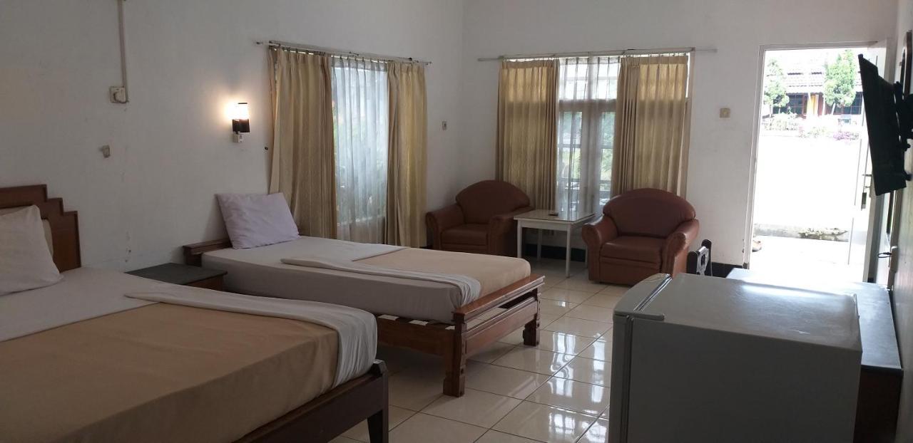Intan Hotel Purwakarta Exteriér fotografie